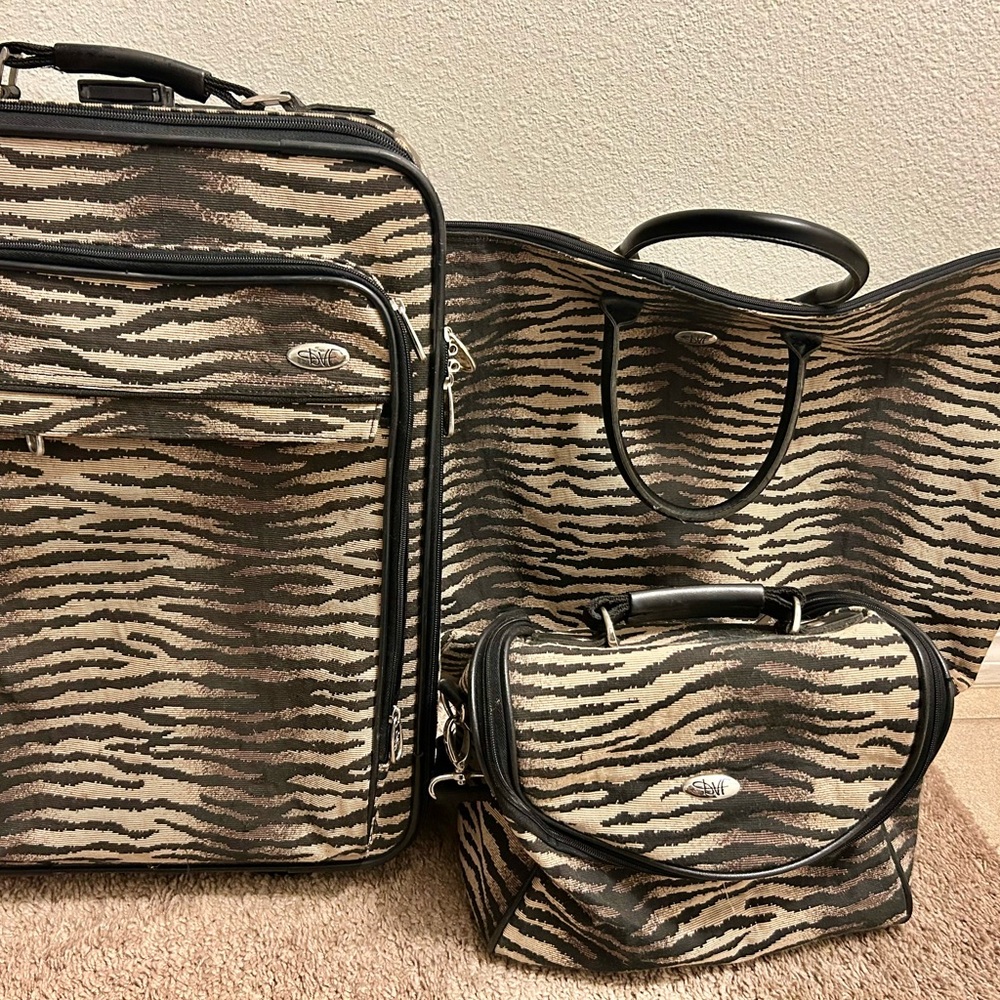 Dianne Von Furstenburg tiger luggage 3 piece set